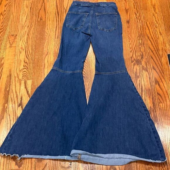 Free People Just Float On Flare Bell Bottom High Rise Raw Hem Jeans - Picture 2 of 4